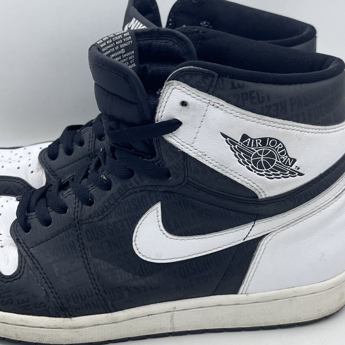 Jordan Brand Nike Air Jordan 1 Retro OG High Yankees Derek Jeter Re2pect Size US 12 / EU 45 - 4 Thumbnail