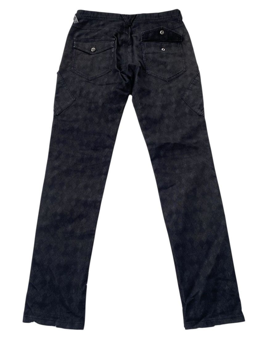 Japanese Brand 🔥SALE🔥Japanese Semantic Design Checks Multipocket Cargo pant Size US 30 / EU 46 - 2 Thumbnail