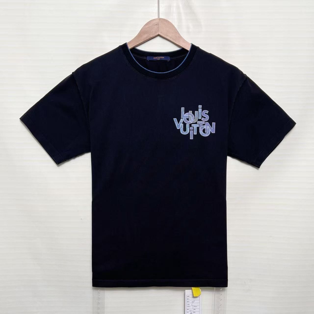 Louis Vuitton LV Gradient Check Short-Sleeve T-Shirt Size US L / EU 52-54 / 3 - 1 Thumbnail