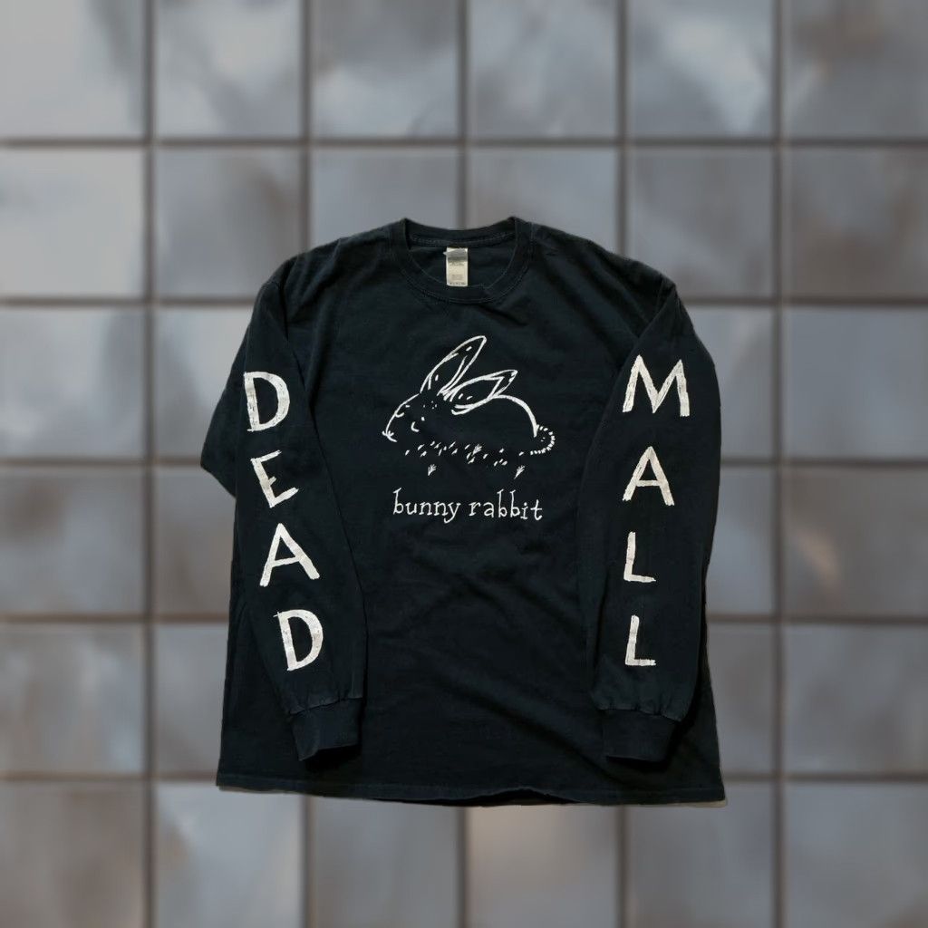 Gildan VINTAGE Dead Mall Bunny Rabbit Last May I Was Telling Her I Loved Her Black L/S T-Shirt Mens XL Black Graphic L/S T-Shirt Gildan Used Size US XL / EU 56 / 4 - 1 Thumbnail