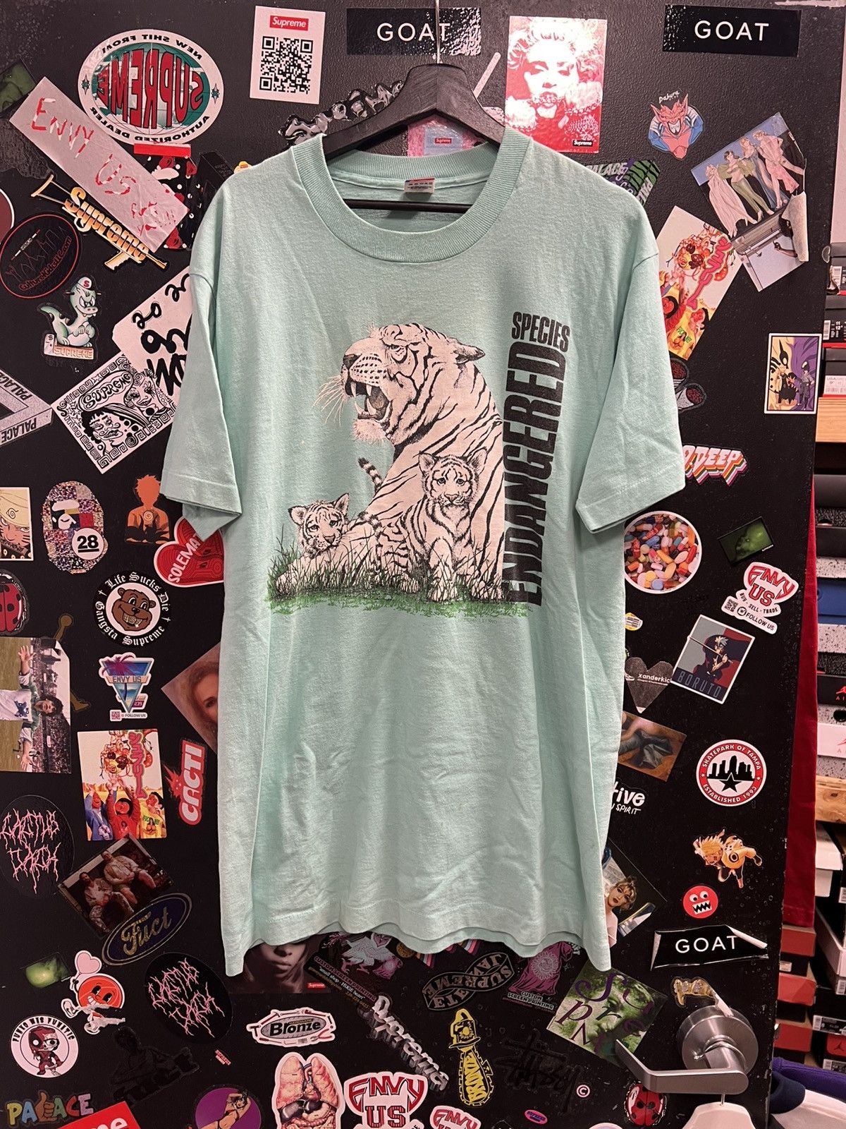 Vintage Vintage 1990 Endangered Species Tiger Shirt Size US XL / EU 56 / 4 - 1 Thumbnail