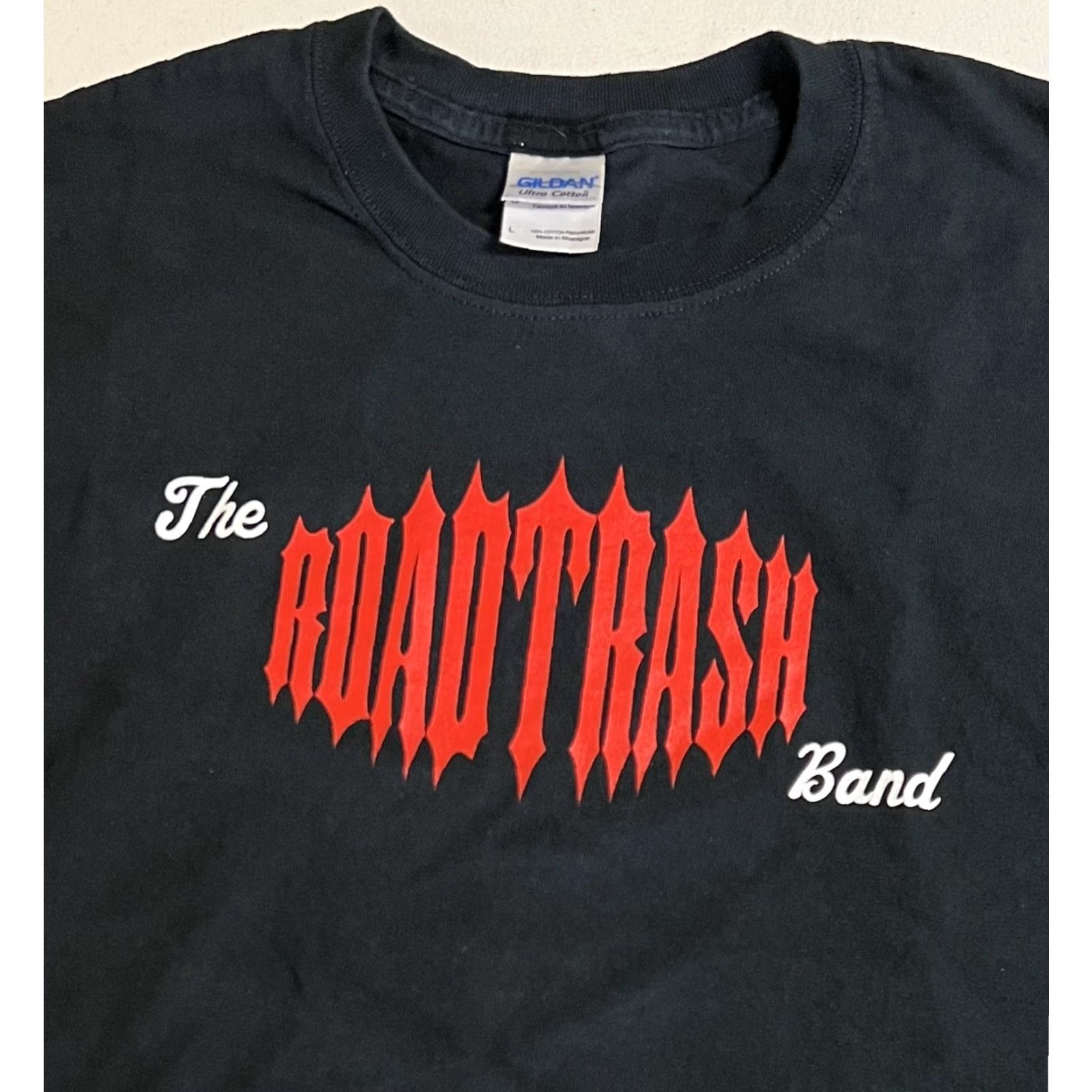 Gildan VINTAGE The Road Trash Band Vermont Cow Punk Thunderboogie Black T-shirt Large Men Short Sleeve Crew Neck T-Shirt Gildan Size US L / EU 52-54 / 3 - 4 Thumbnail