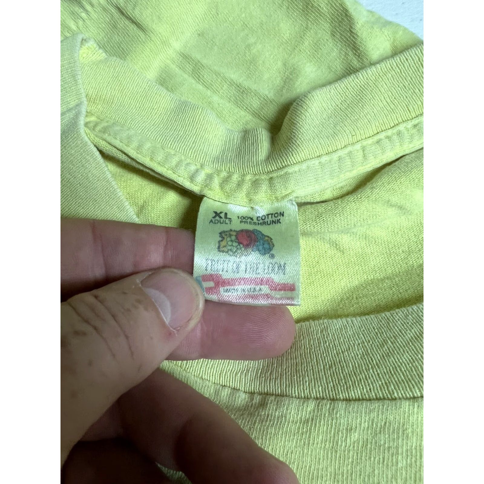 Fruit Of The Loom VINTAGE Fruit of the Loom T-Shirt Front Row Ticket XL Yellow Men 90s Band Concert Short Sleeve Crew Neck Size US XL / EU 56 / 4 - 6 Thumbnail