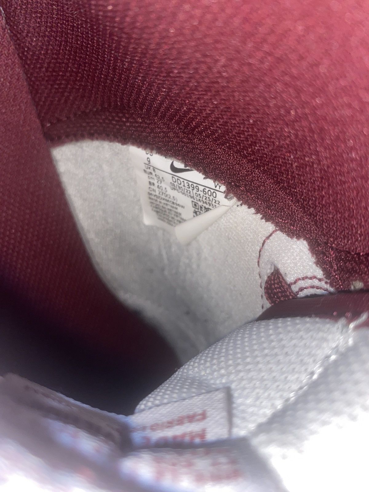 Nike Nike Dunks Burgundy Size US 8 / EU 41 - 5 Thumbnail