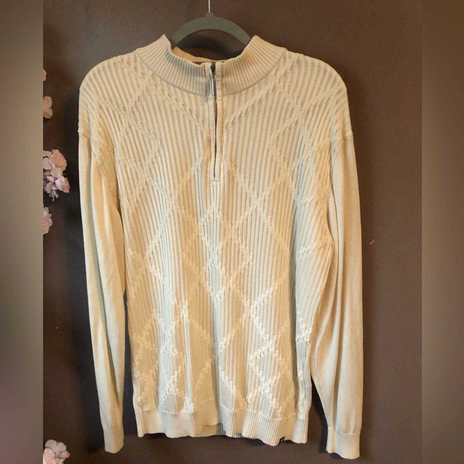 Stacy Adams Men’s light sweater. Zip collar. Stacy adams size large. Size US L / EU 52-54 / 3 - 1 Thumbnail