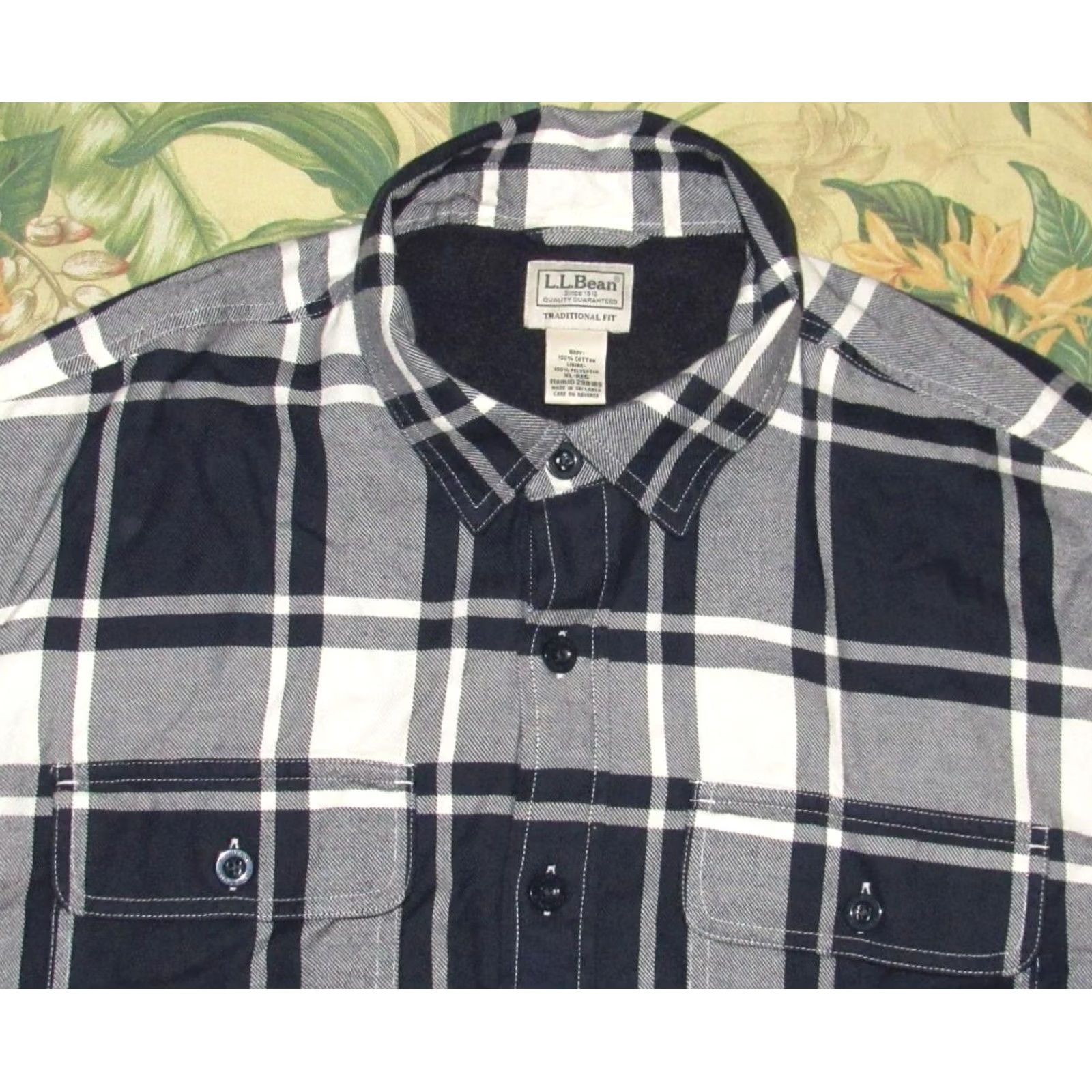 Vintage VINTAGE LL BEAN Blue Plaid Fleece Lined Shirt Jacket XL XXL Mens Shirt Jacket XL Blue Plaid Fleece Lined LL BEAN Size US XXL / EU 58 / 5 - 2 Thumbnail