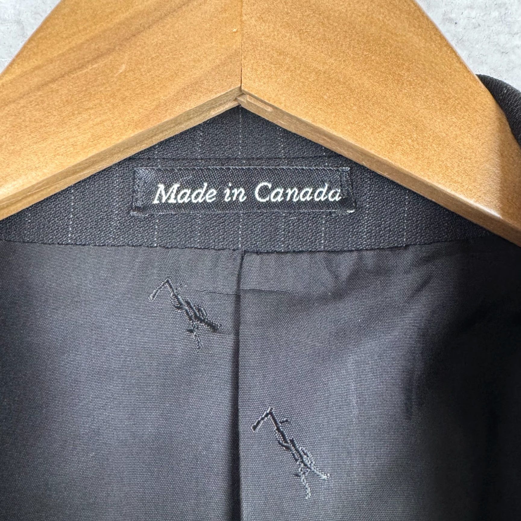 Yves Saint Laurent VINTAGE Saint Laurent YSL Mens Blazer Coat Wool 2 Piece Notch Lapel Black Pinstripe 44L Long Jacket Size 44R - 5 Thumbnail