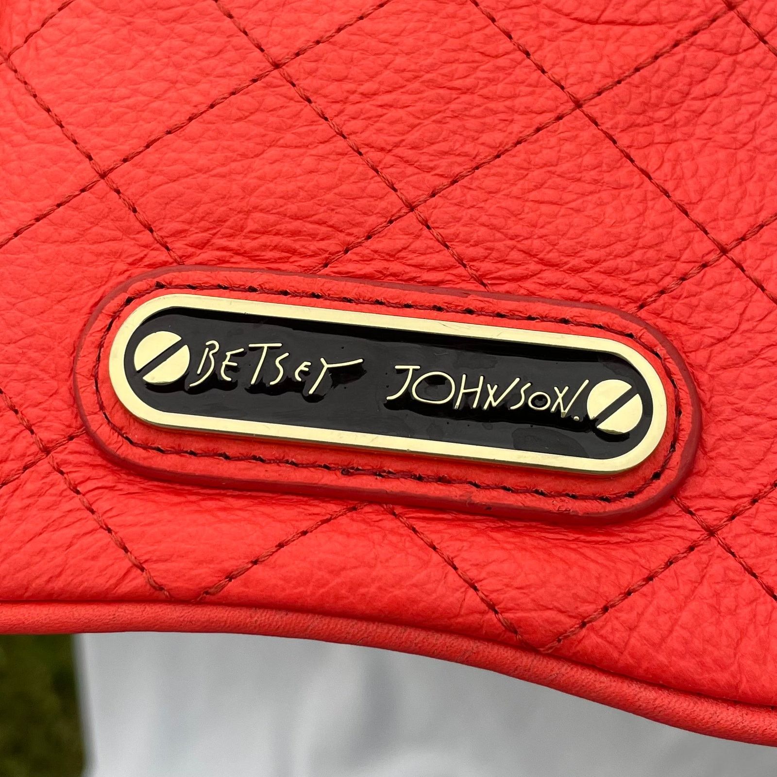 Betsey Johnson Betsey Johnson Quilted Wristlet Size ONE SIZE - 2 Thumbnail