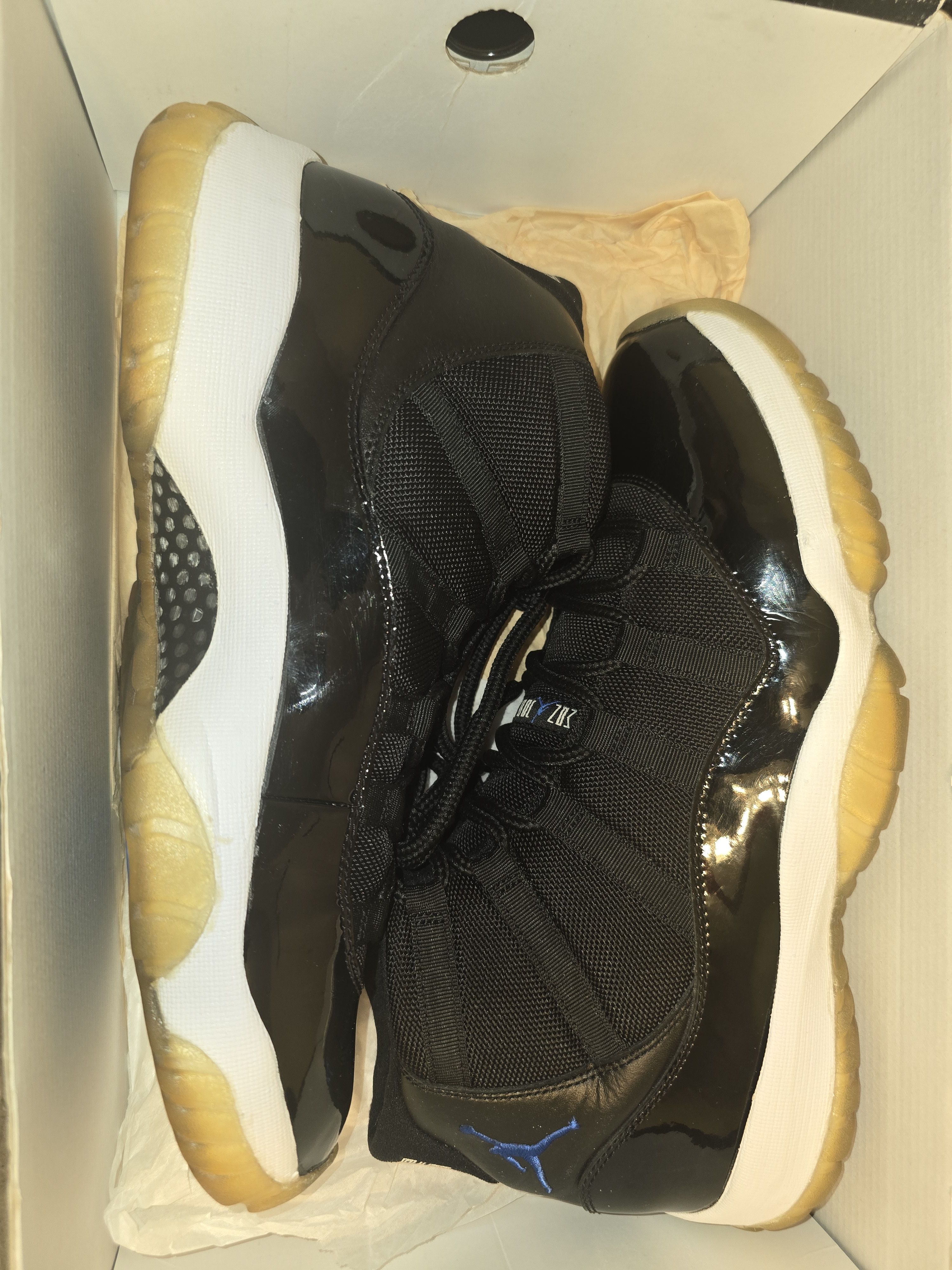 Jordan Brand Jordan 11 XI Space Jam 2009 Size US 8.5 / EU 41-42 - 3 Thumbnail