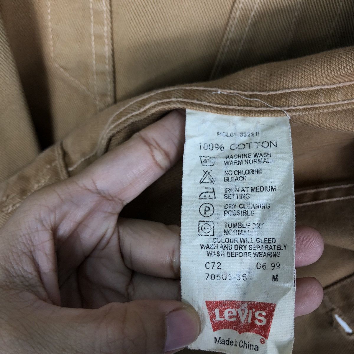 Levi's 🔥90’s Vintage Trucker Jacket White Levi’s Jacket Size US M / EU 48-50 / 2 - 15 Thumbnail