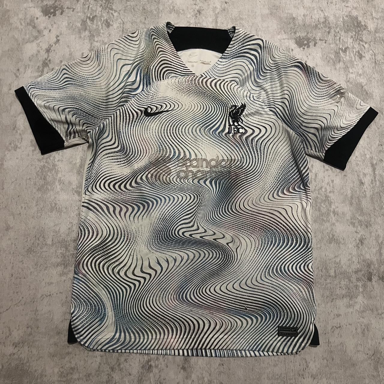 Nike 2022-23 Liverpool Nike Third Kit Premier League Size US L / EU 52-54 / 3 - 1 Thumbnail
