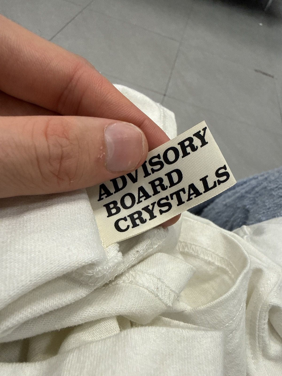 Advisory Board Crystals × Kith Kith ABC Holographic Box Logo Shirt Large Size US L / EU 52-54 / 3 - 5 Thumbnail