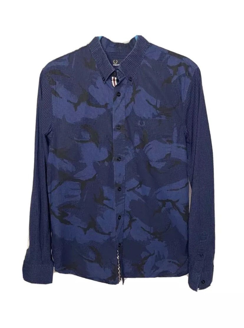 Fred Perry Fred Perry Men Bluey Camouflage Casual Down Shirt Medium Size US M / EU 48-50 / 2 - 1 Thumbnail
