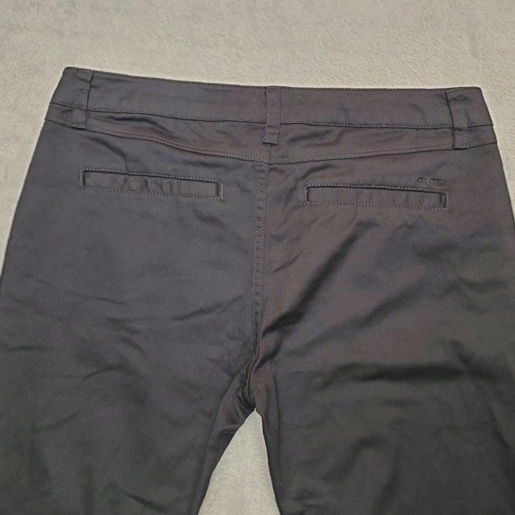 Volcom Volcom Pants Women 28x26 Black Flat Front Chino Cotton Performance Blend Outdoor Regular Pockets Zip Machine Washable Womens Size 28" / US 6 / IT 42 - 6 Thumbnail