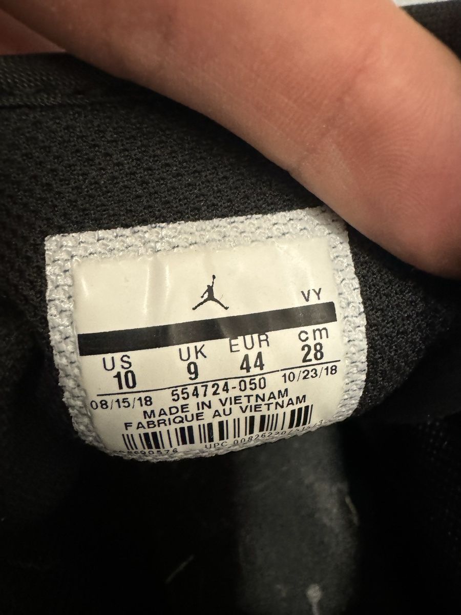 Jordan Brand Jordan 1 Retro Mid black (2018) sneakers Nike rare Size US 10 / EU 43 - 7 Thumbnail