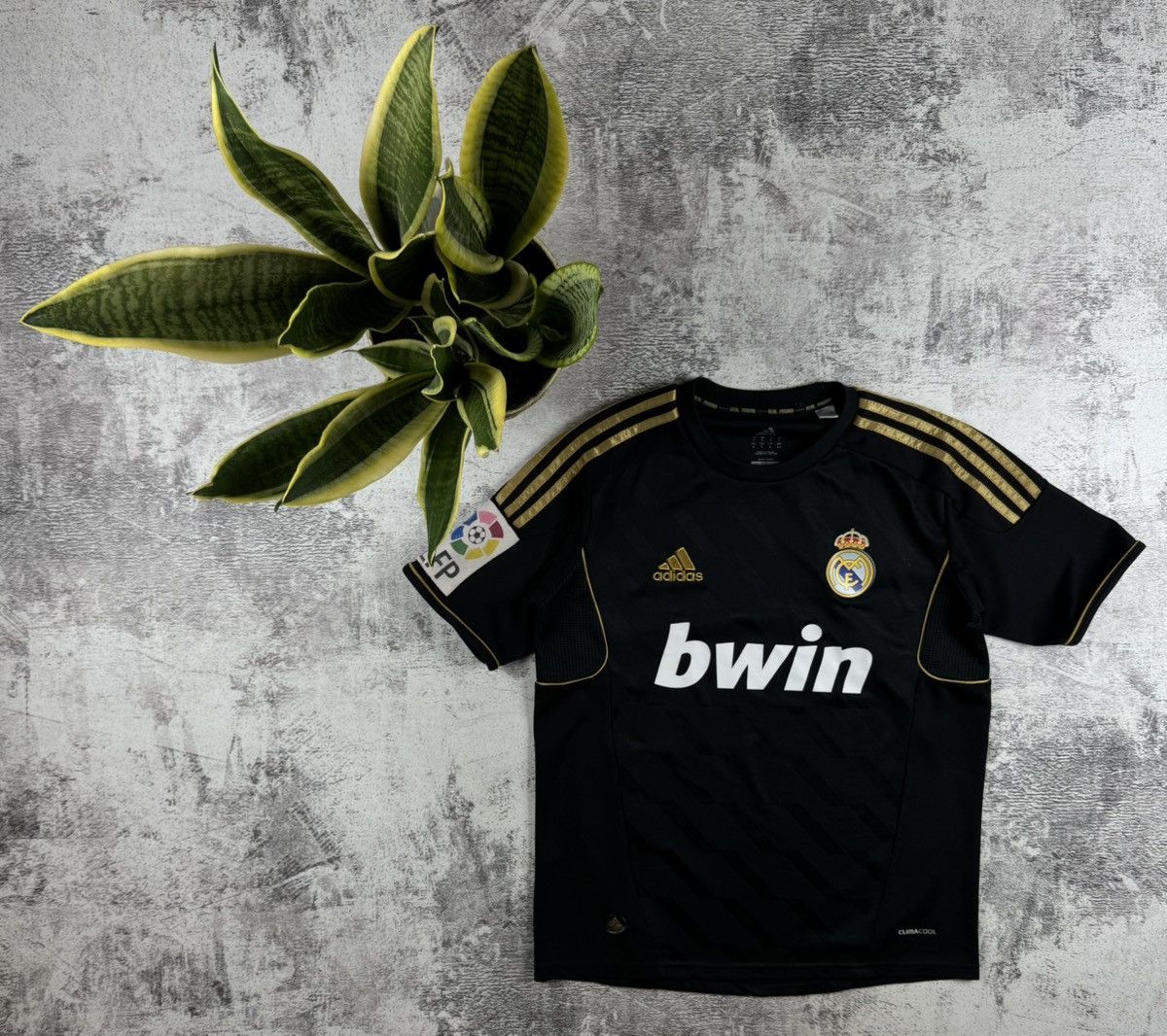 Adidas Real Madrid 2011 2012 Men’s Adidas Black Away Soccer Football Shirt Jersey Polo Size US S / EU 44-46 / 1 - 1 Thumbnail