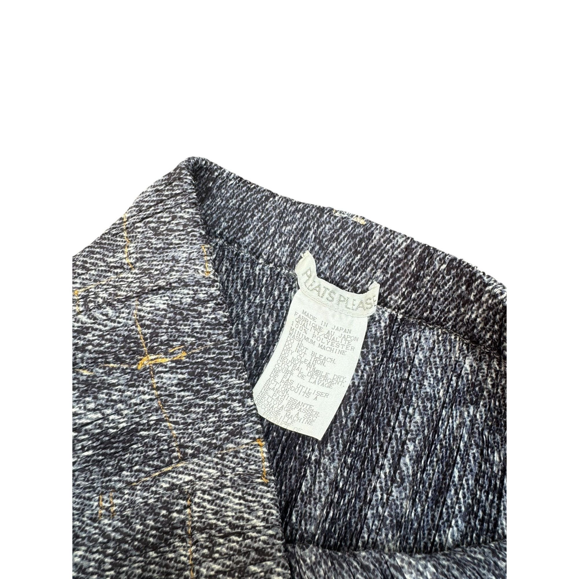 Issey Miyake Navy Blue Trompe l’oeil Denim Skirt Size 26" / US 2 / IT 38 - 4 Thumbnail
