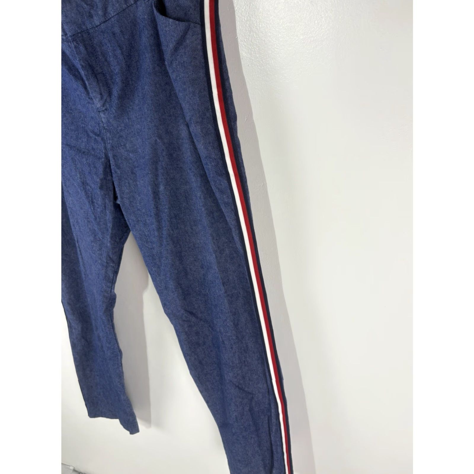 Old Navy Old Navy Medium Wash Pixie Ankle Jeans Womens Size 16 Blue Denim Size 38" / US 16 / IT 52 - 2 Thumbnail