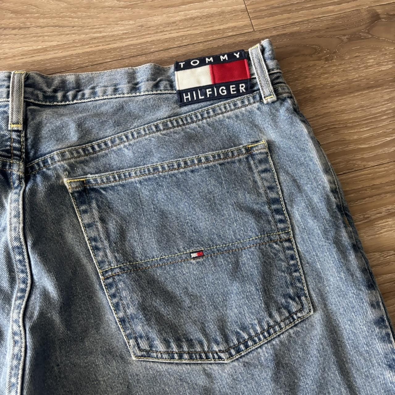 Tommy Hilfiger Crazy Vintage Y2K/2000s Baggy Tommy Hilfiger Skater Style Denim Jeans! 40x30 Size US 40 / EU 56 - 7 Thumbnail