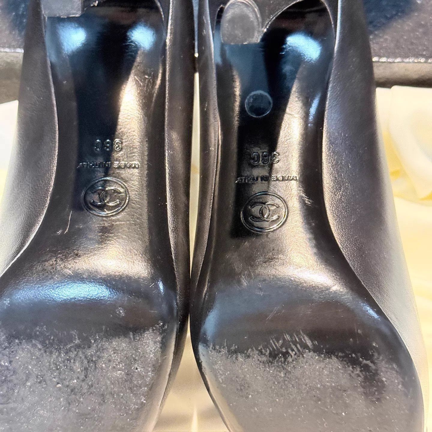 Chanel CHANEL CC Black Colorblock Heels 36 95 New Size US 5.5 / IT 35.5 - 7 Thumbnail