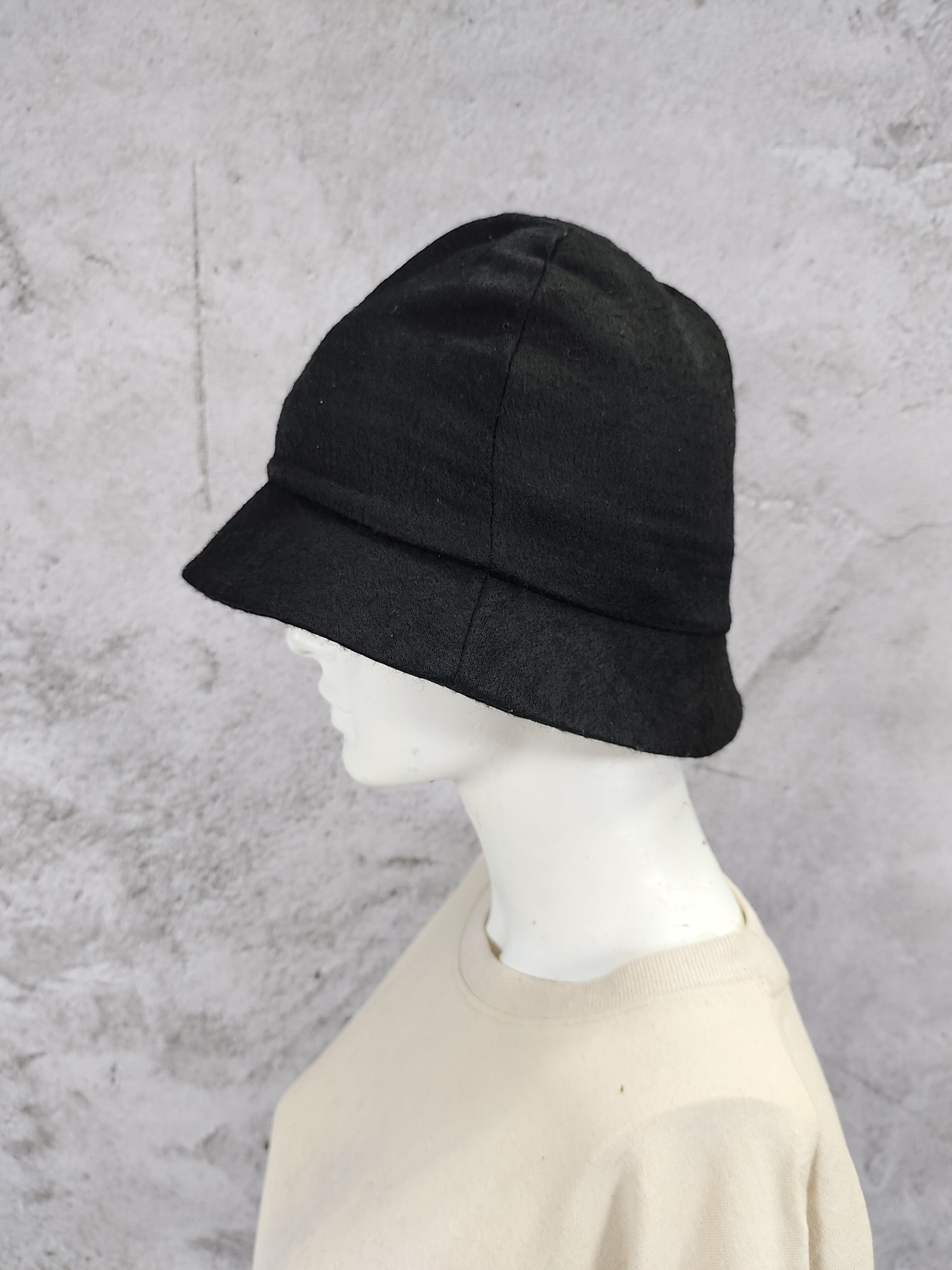 CA4LA 2000s CA4LA🇯🇵 Minimalist Wool Nylon Cloche Bucket Hat Size ONE SIZE - 2 Thumbnail
