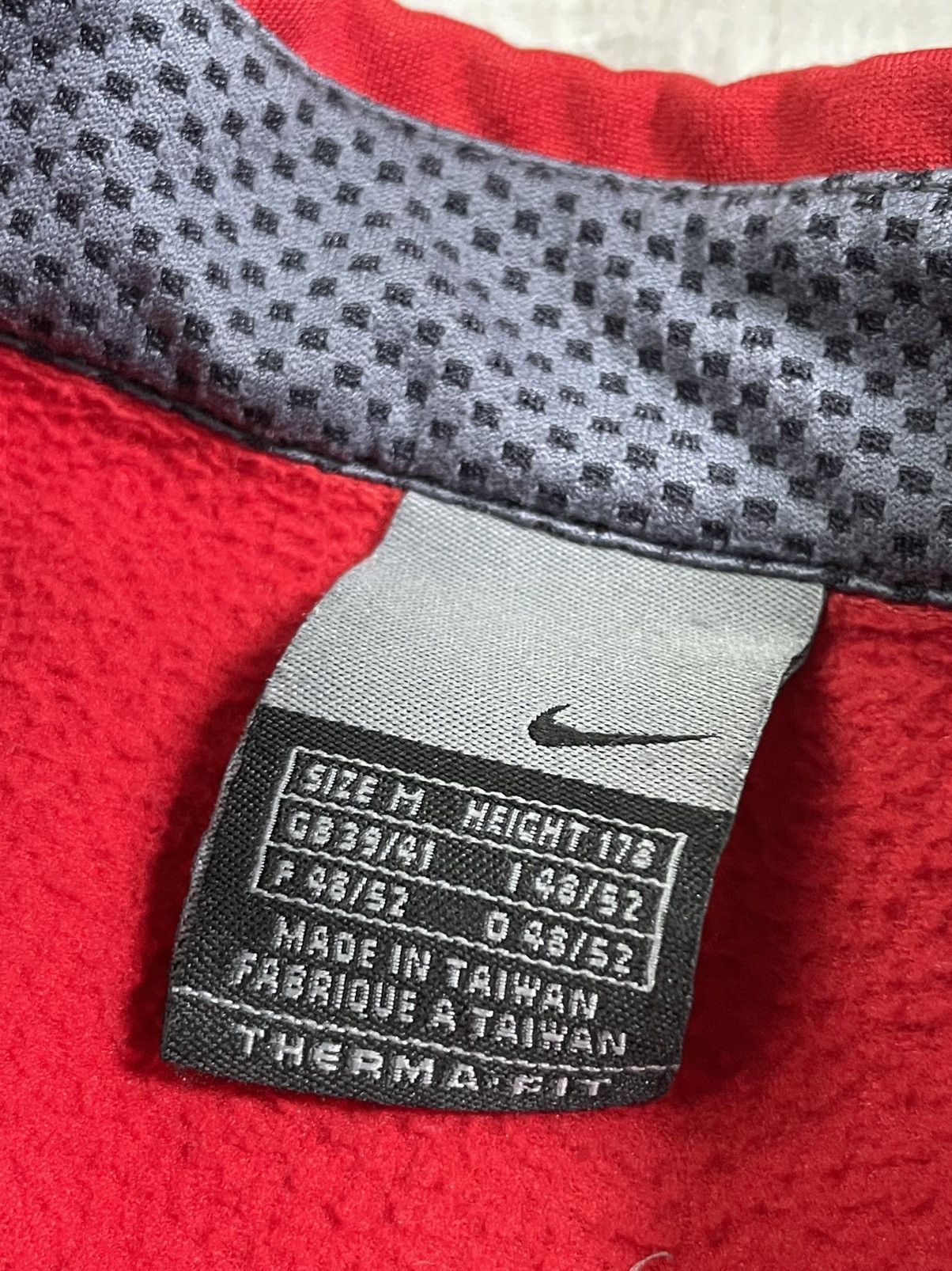 Nike Vintage Nike 90’s Sweatshirt 1/4 Zip Y2K Therma Fit Swoosh Size US M / EU 48-50 / 2 - 10 Thumbnail
