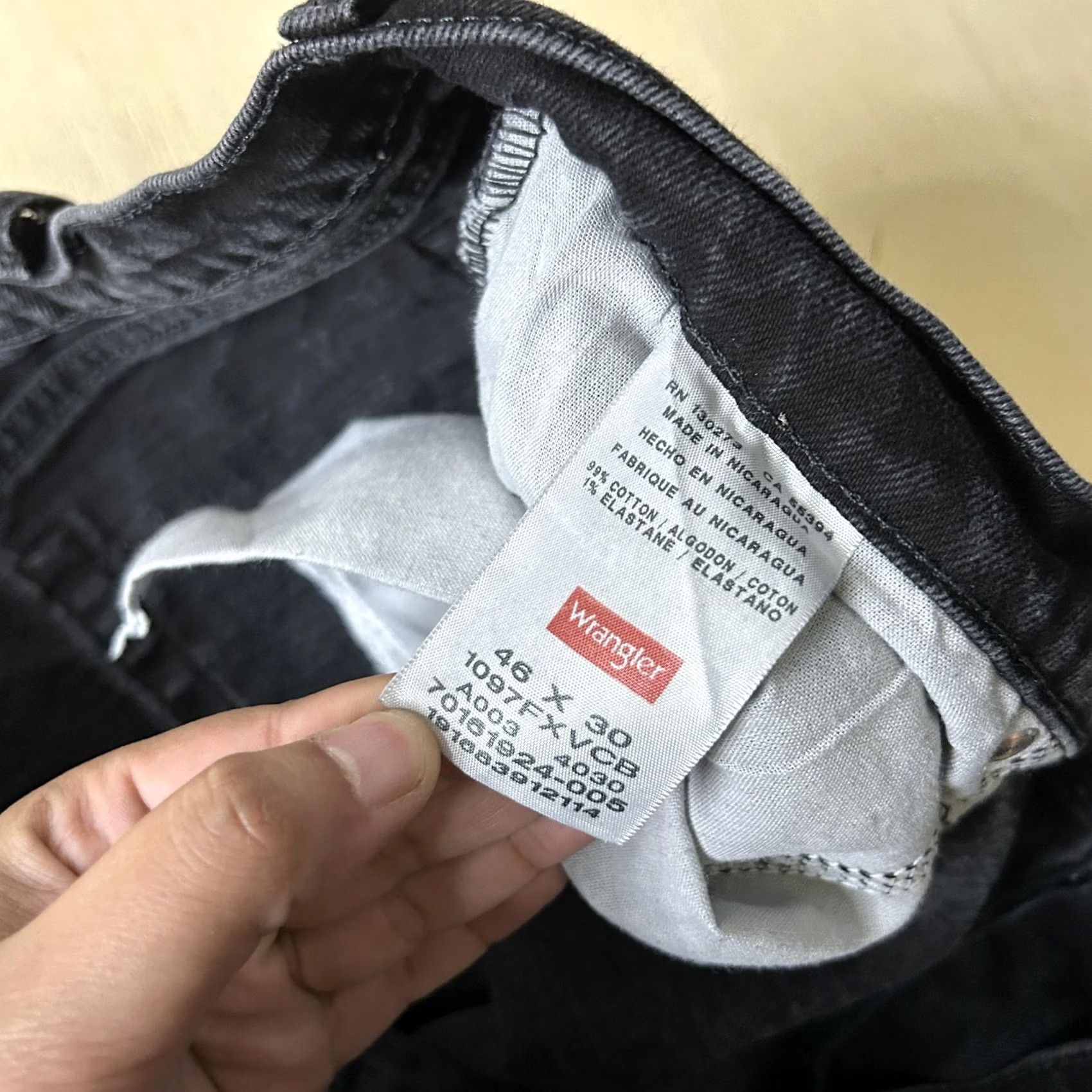 Wrangler Wrangler Jeans Mens 46x30 Charcoal Wash Black Denim Regular Straight Stretch Size US 30 / EU 46 - 2 Thumbnail
