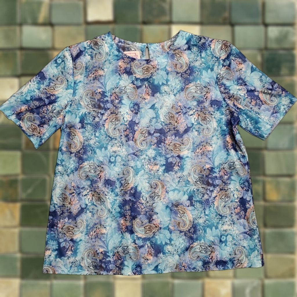 Vintage VINTAGE California Looks Top Womens 14W Blue Paisley Blouse Shirt 80s 90s Made in USA Womens Size XL / US 12-14 / IT 48-50 - 1 Thumbnail