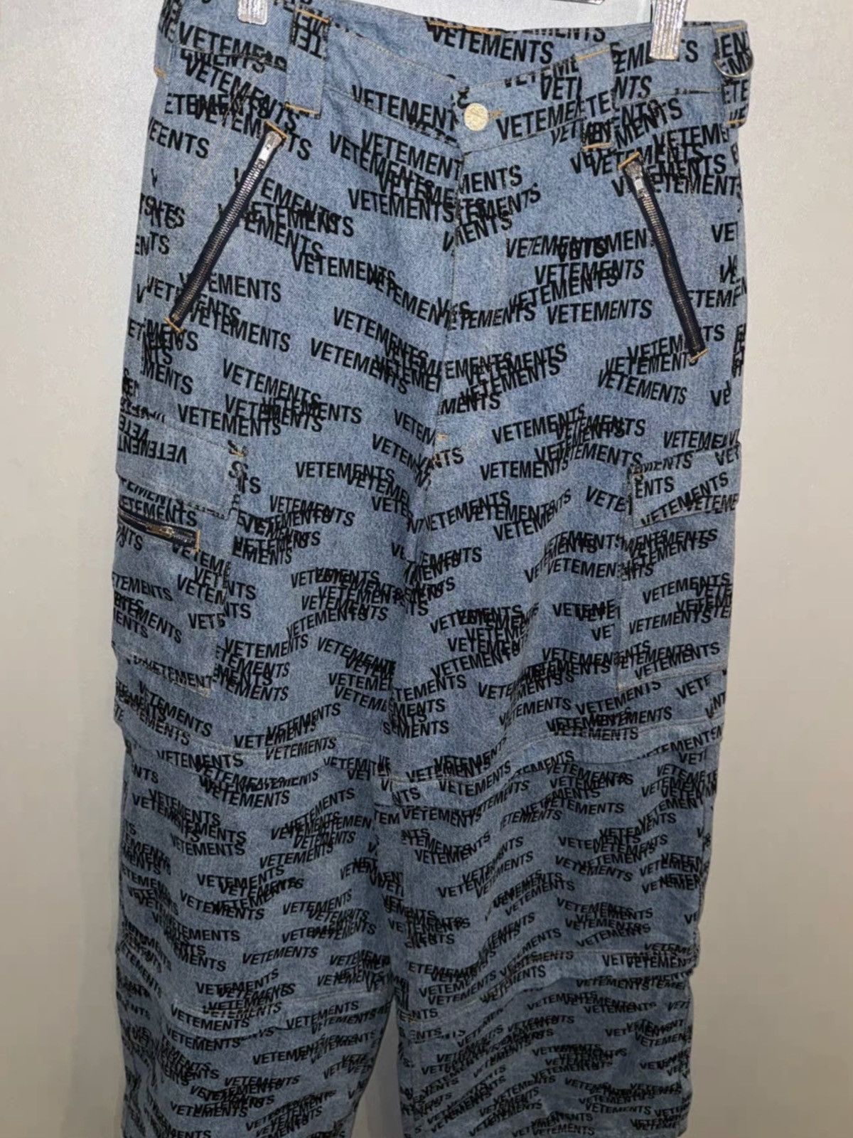 Vetements Vetements overprint convertible jeans Size US 32 / EU 48 - 1 Thumbnail