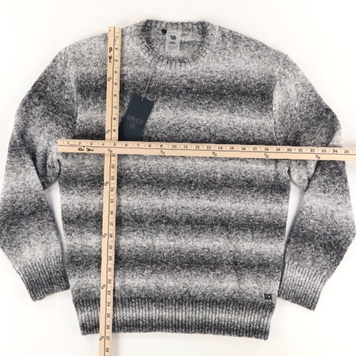 Vintage VRST Shirt Gray Men's S Relaxed Cozy Striped Crew Neck Long Sleeve Sweater 20in Pit to Pit 27in Vintage No (if not vintage) Size US S / EU 44-46 / 1 - 3 Thumbnail