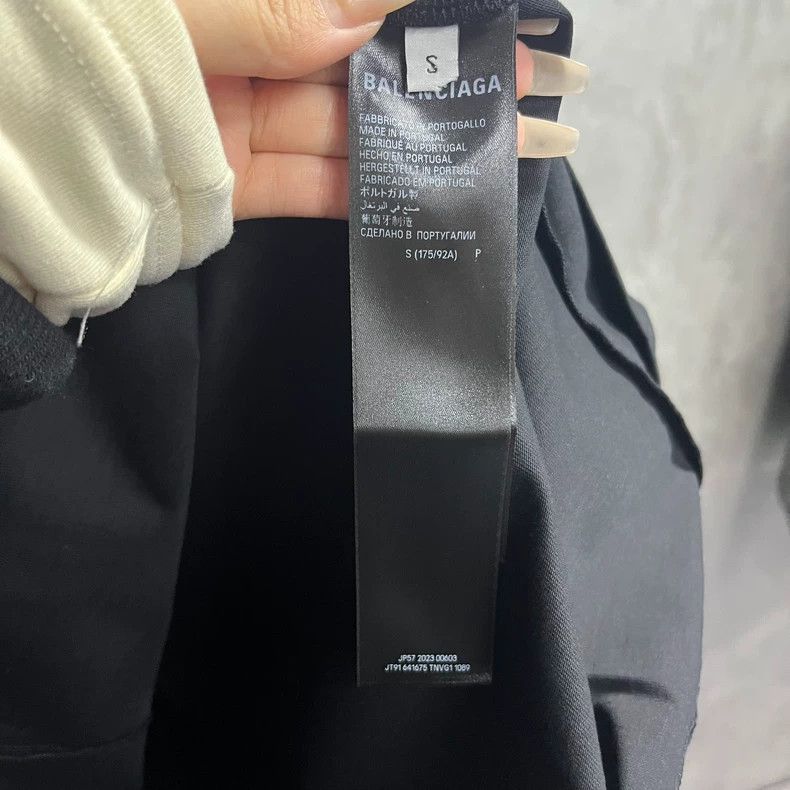 Balenciaga Balenciaga latest black solid color logo print covers round Size US S / EU 44-46 / 1 - 4 Thumbnail