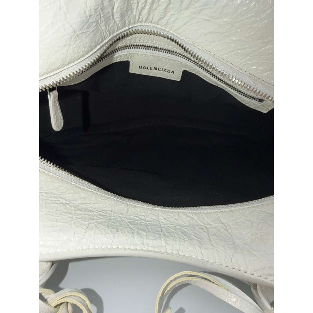 Balenciaga CC31 Size: OS / City Shoulder Bag in White Size ONE SIZE - 6 Thumbnail