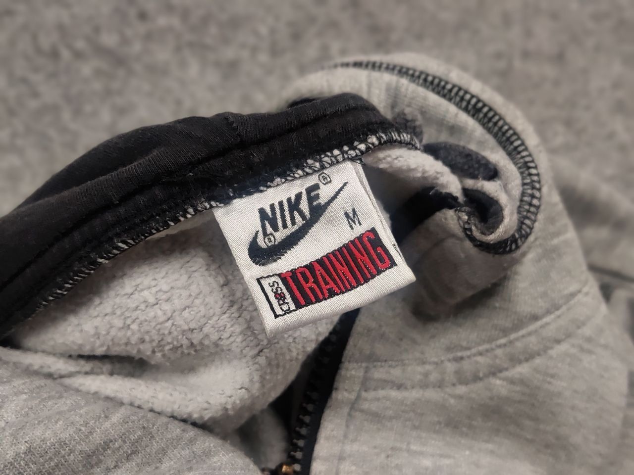 Nike Vintage 90's Nike cross training Logo Zip up Gray Hoodie Size US L / EU 52-54 / 3 - 11 Thumbnail