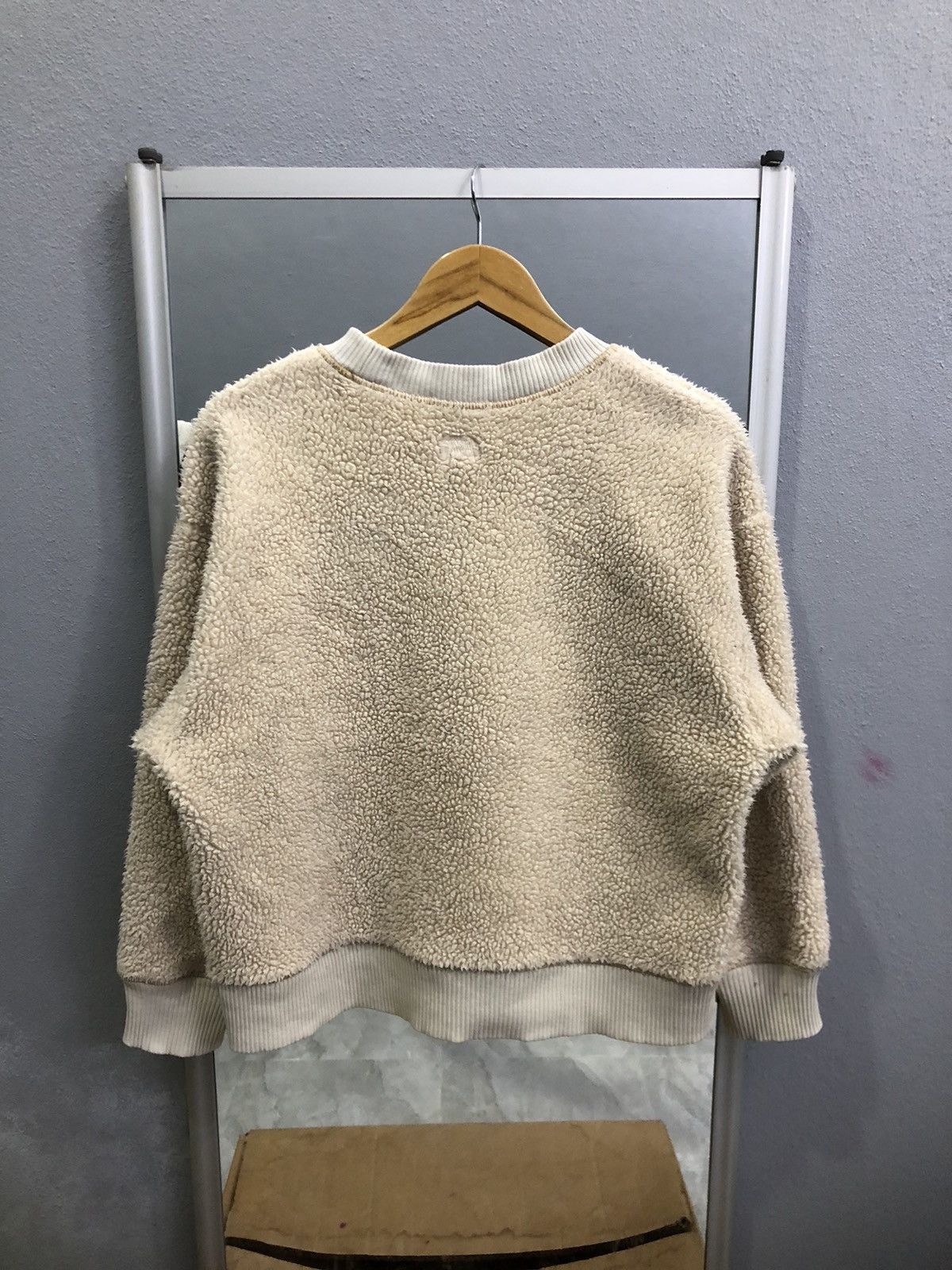 JW Anderson × Japanese Brand × Uniqlo Uniqlo JW Anderson fluffy fleece sweathirt Size M / US 6-8 / IT 42-44 - 10 Thumbnail