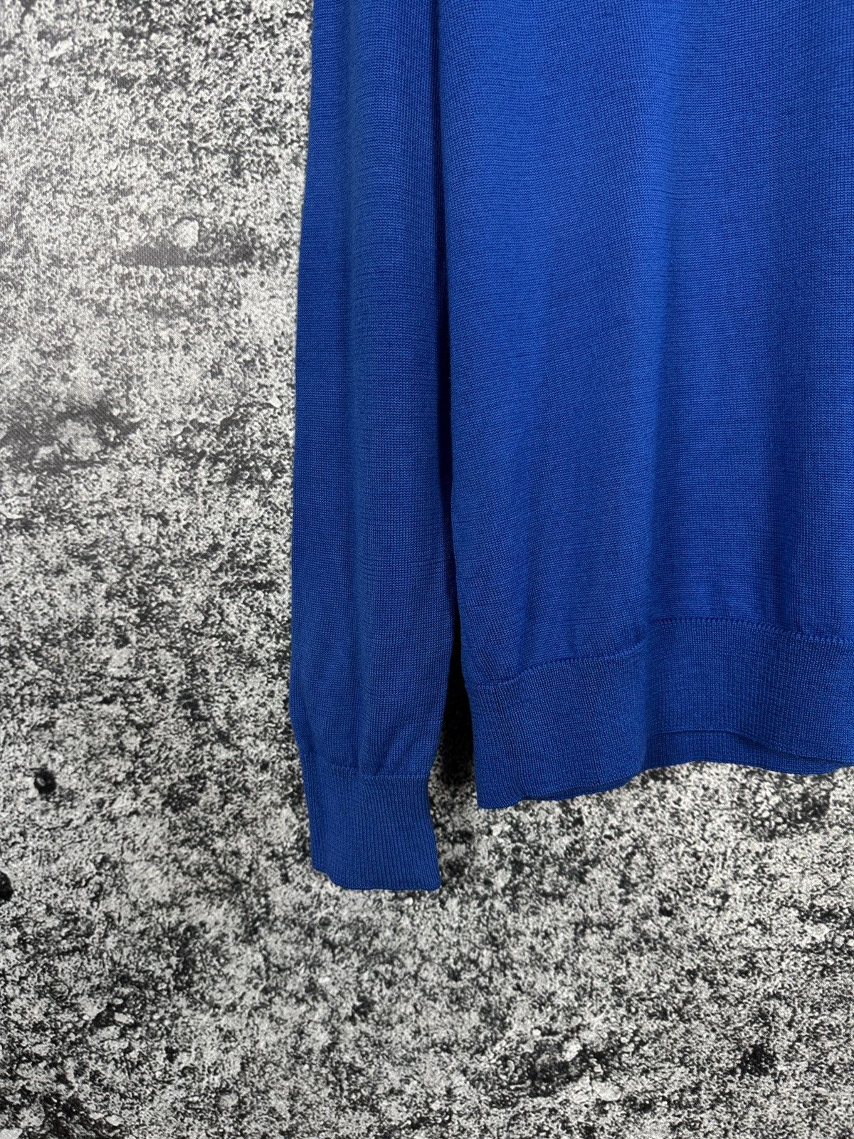 Fred Perry Men’s Fred Perry V-Neck Wool Sweater Blue Pullover Size L Size US L / EU 52-54 / 3 - 4 Thumbnail
