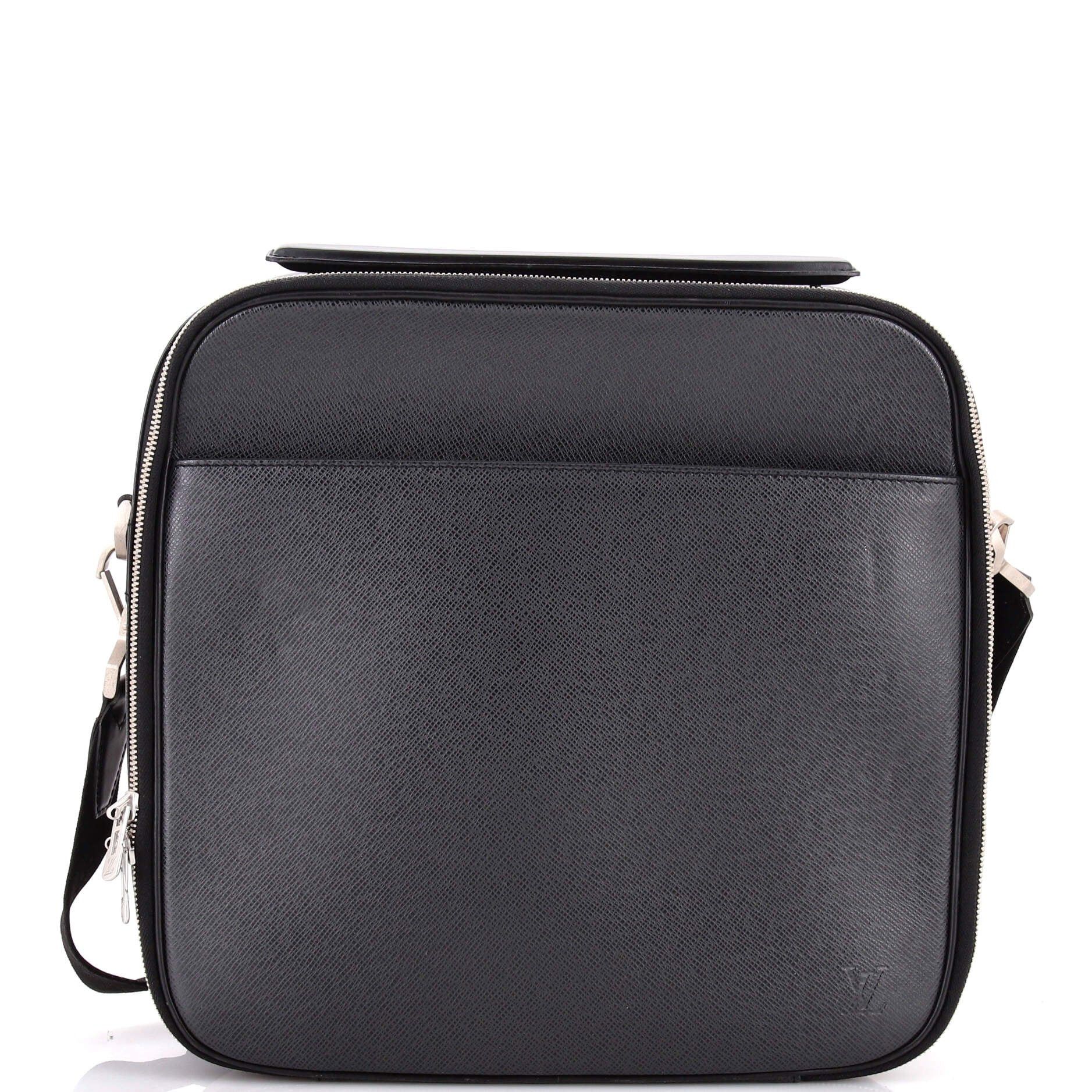 Louis Vuitton Tura Messenger Bag Size ONE SIZE - 1 Thumbnail