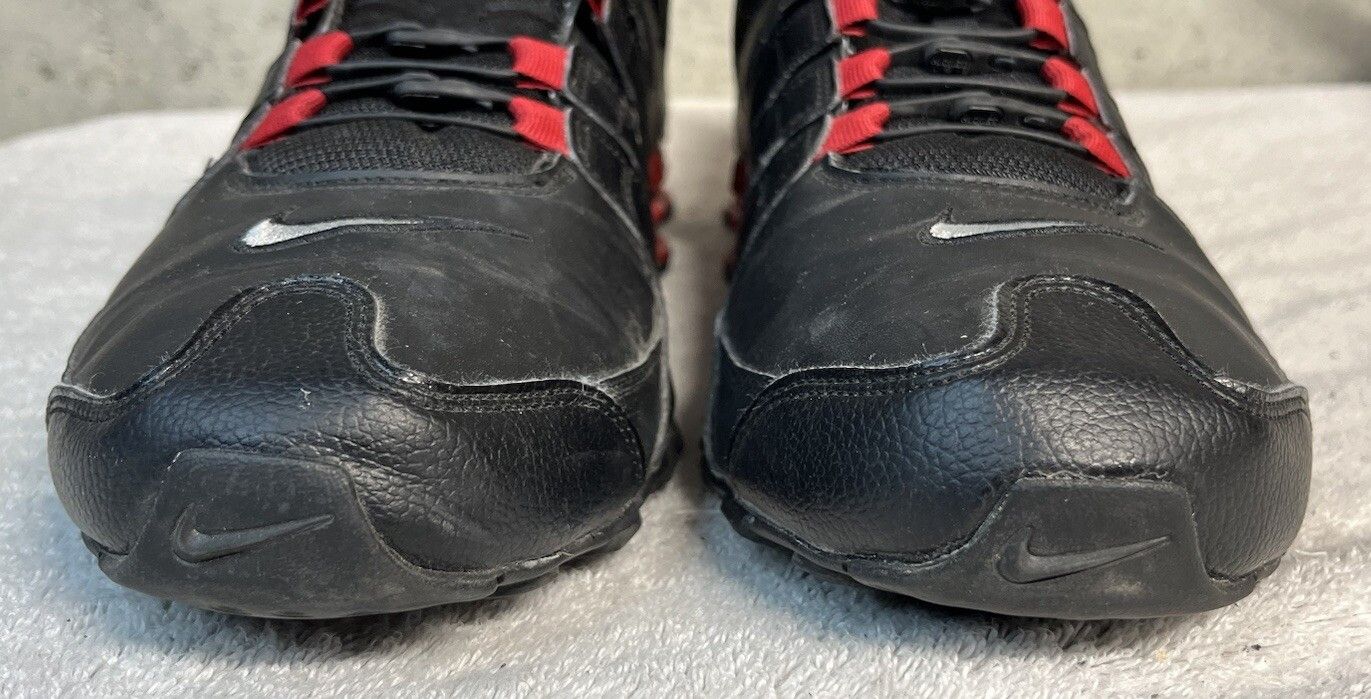 Nike NIKE SHOX NZ EU BLACK SILVER GYM RED MENS SIZE 14 SNEAKERS Size US 14 / EU 47 - 6 Thumbnail