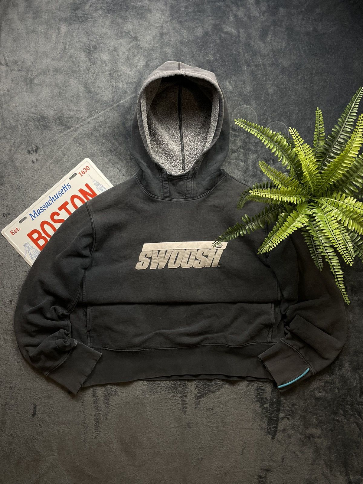 Nike 🏴‍☠️ NIKE RETRO SUN FADED DISTRESSED SWOOSH BIG LOGO HOODIE Size US M / EU 48-50 / 2 - 1 Thumbnail