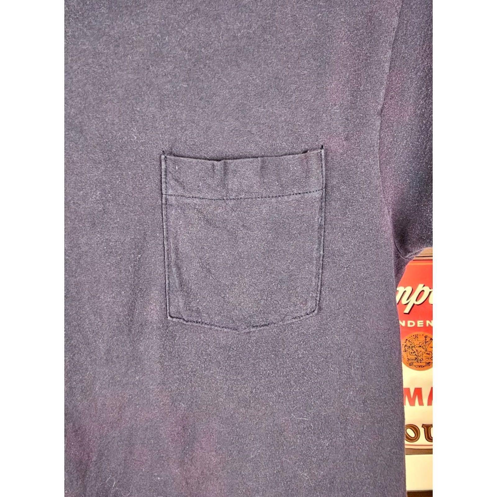 Fruit Of The Loom VINTAGE Fruit of the Loom ONE POCKET FADED SINGLE STITCH T-SHIRT SZ LARGE Shirt Men XS? Size US L / EU 52-54 / 3 - 2 Thumbnail