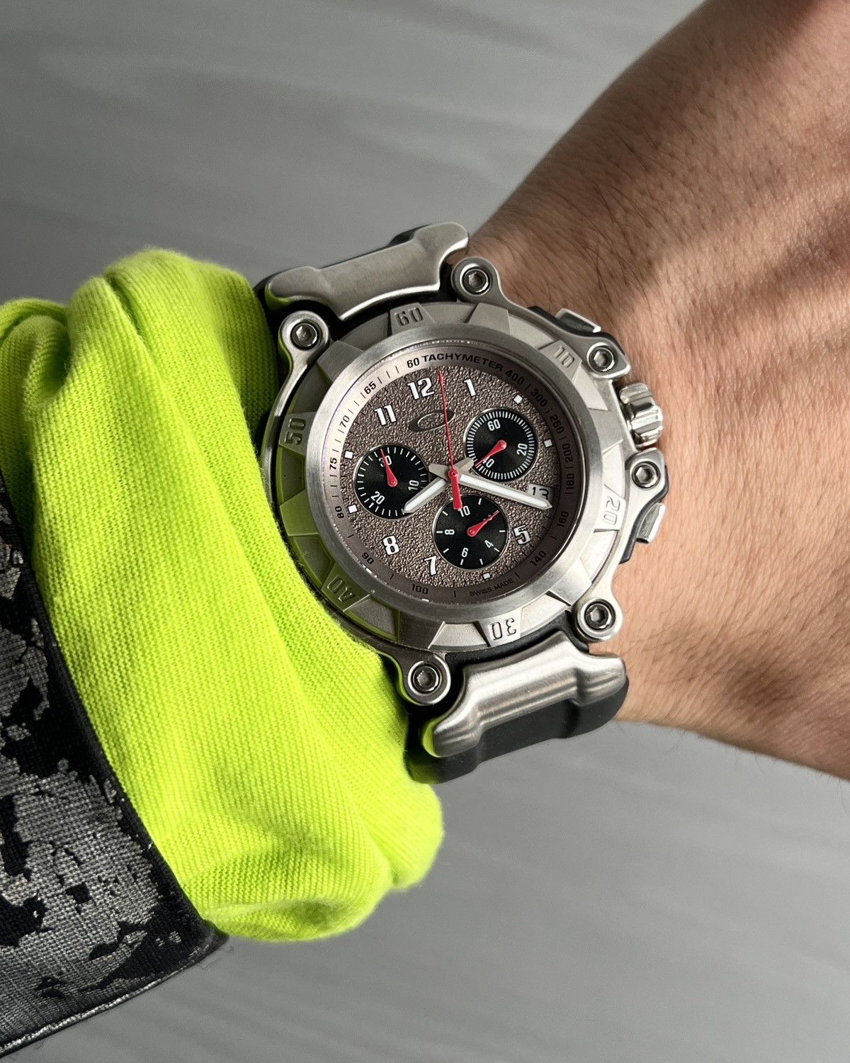 Oakley Oakley Crankcase Large 3-Hand Stainless Steel Carbon Watch Size ONE SIZE - 2 Thumbnail
