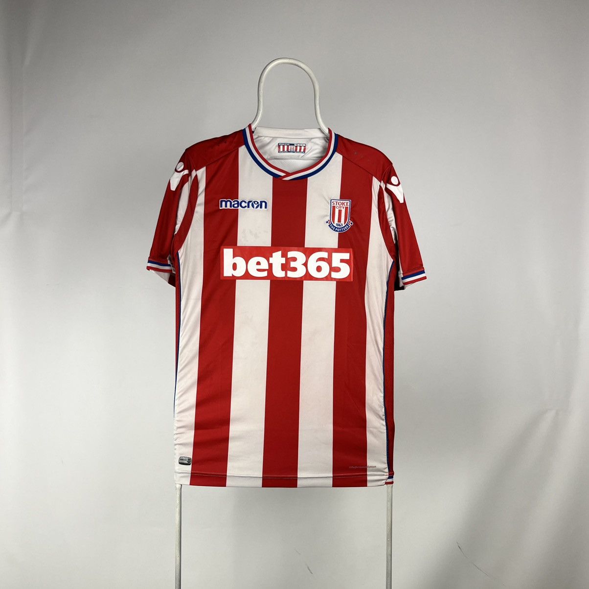 Macron STOKE CITY ENGLAND 2017/18 HOME FOOTBALL SHIRT JERSEY MACRON Size US L / EU 52-54 / 3 - 1 Thumbnail