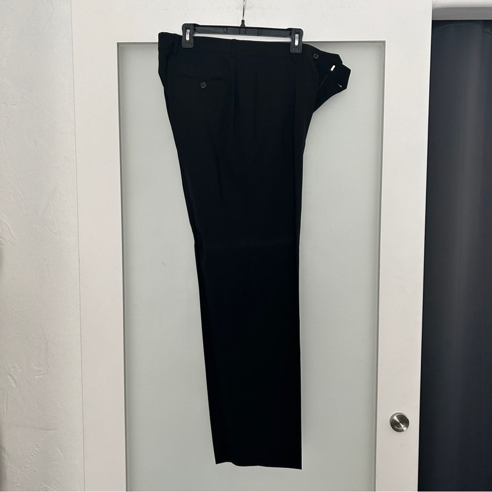 Hugo Boss Hugo Boss black dress suit 2 piece set with pants 42L Size 42L - 13 Thumbnail