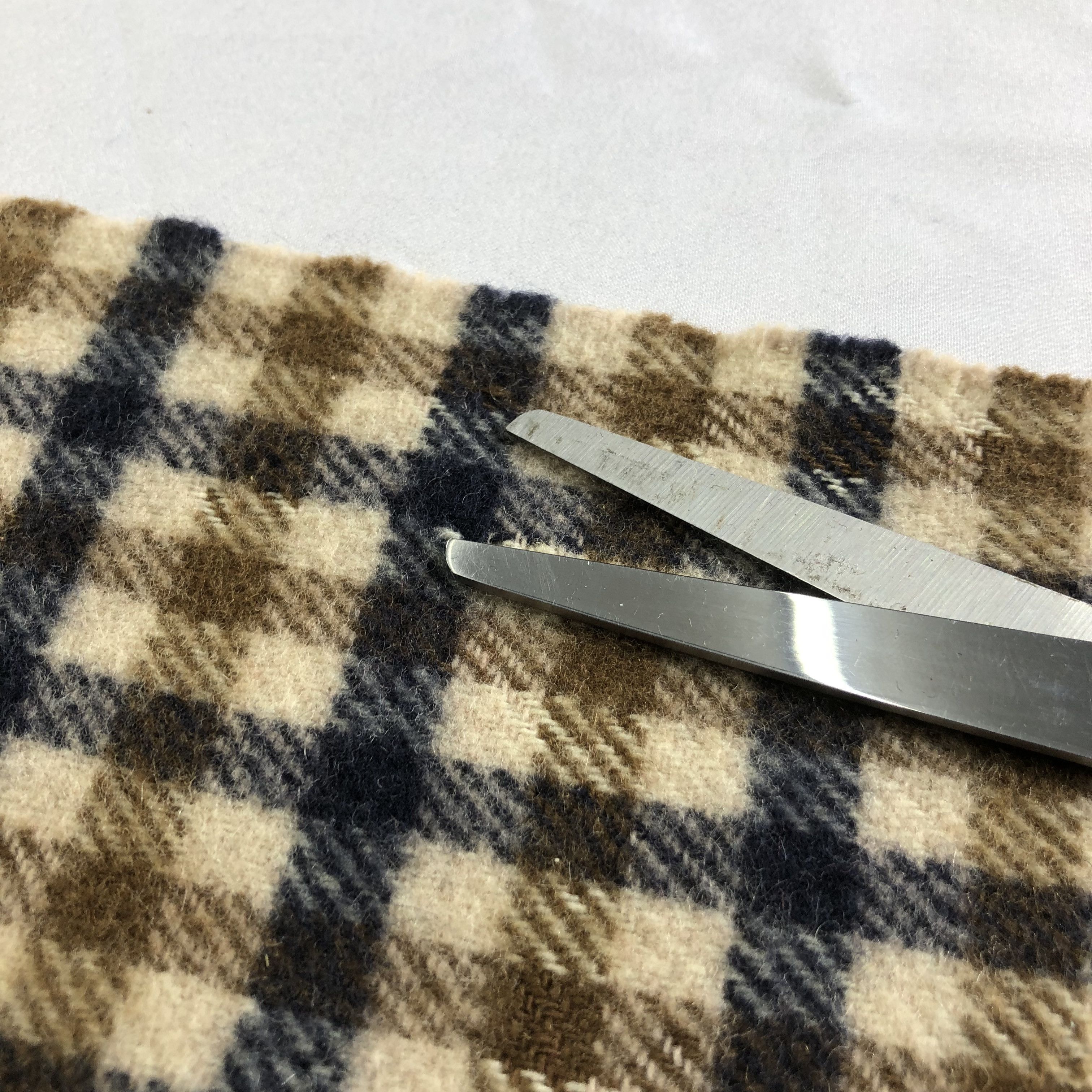Aquascutum Aquascutum Gingham Wool Scarf Muffler Neckwear V2246 Size ONE SIZE - 7 Thumbnail
