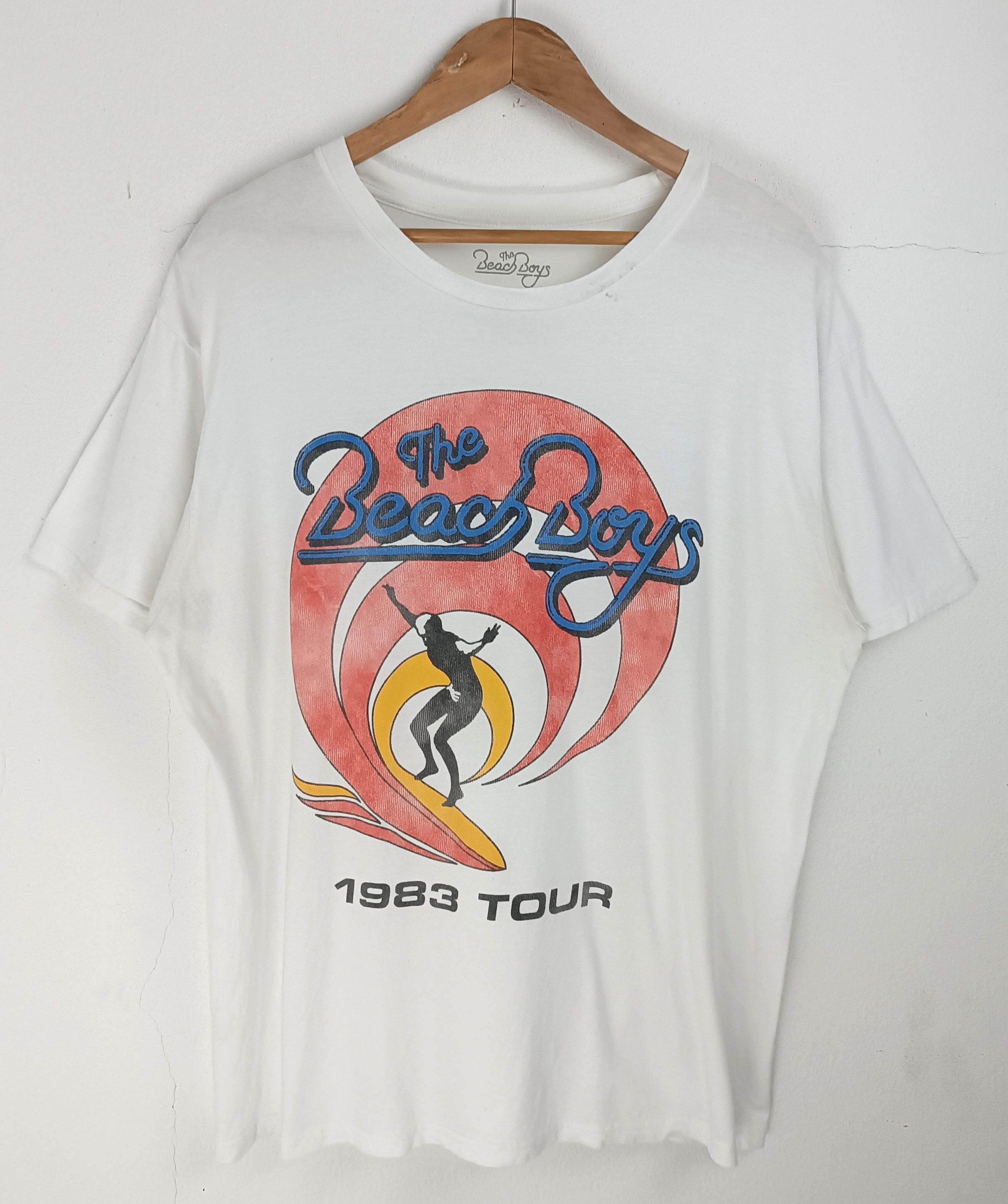 Band Tees VTG THE BEACH BOYS SURF TOUR 1983 TEE who kinks jam beatles Size US XL / EU 56 / 4 - 3 Thumbnail