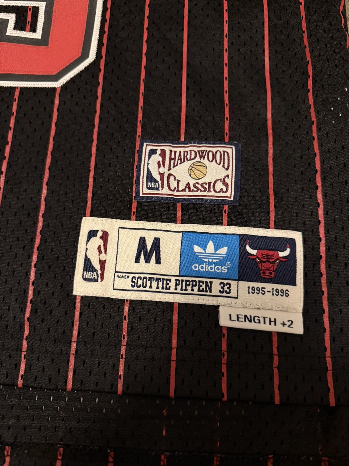 Mitchell & Ness Bulls jersey Size US M / EU 48-50 / 2 - 2 Thumbnail