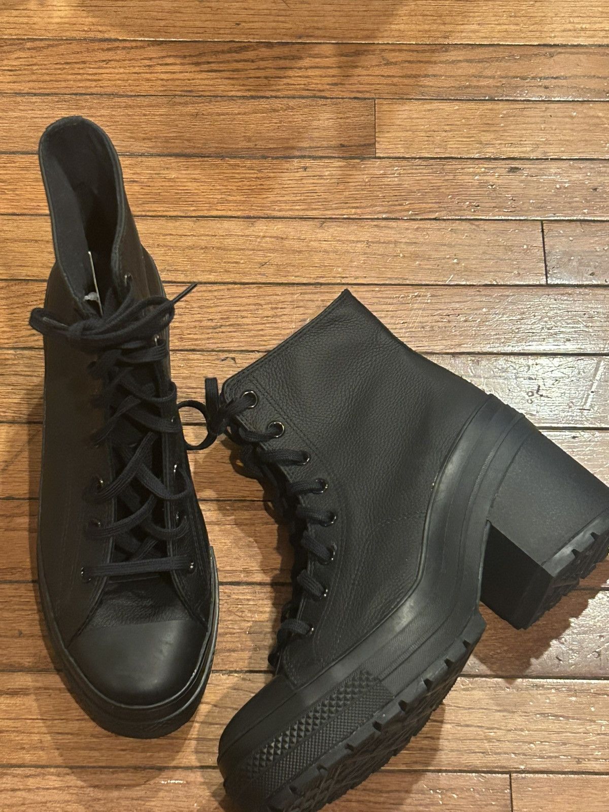 Converse Converse Chuck 70 De Luxe Heel Leather Size US 12 / IT 42 - 1 Thumbnail