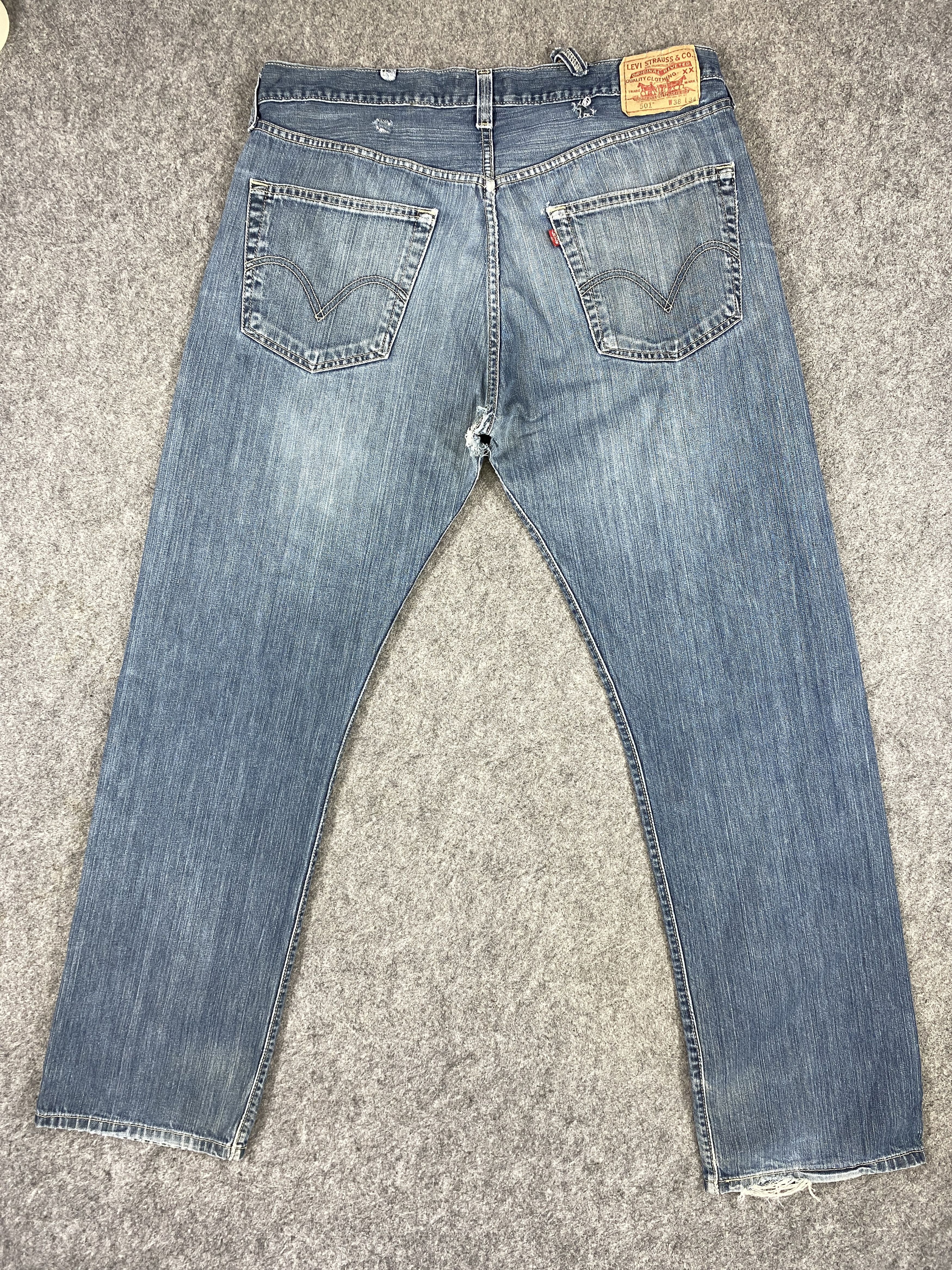 Levi's Distressed Blue Vintage Levi's 501 37x31.5 Denim -JN1628 Size US 37 - 2 Thumbnail