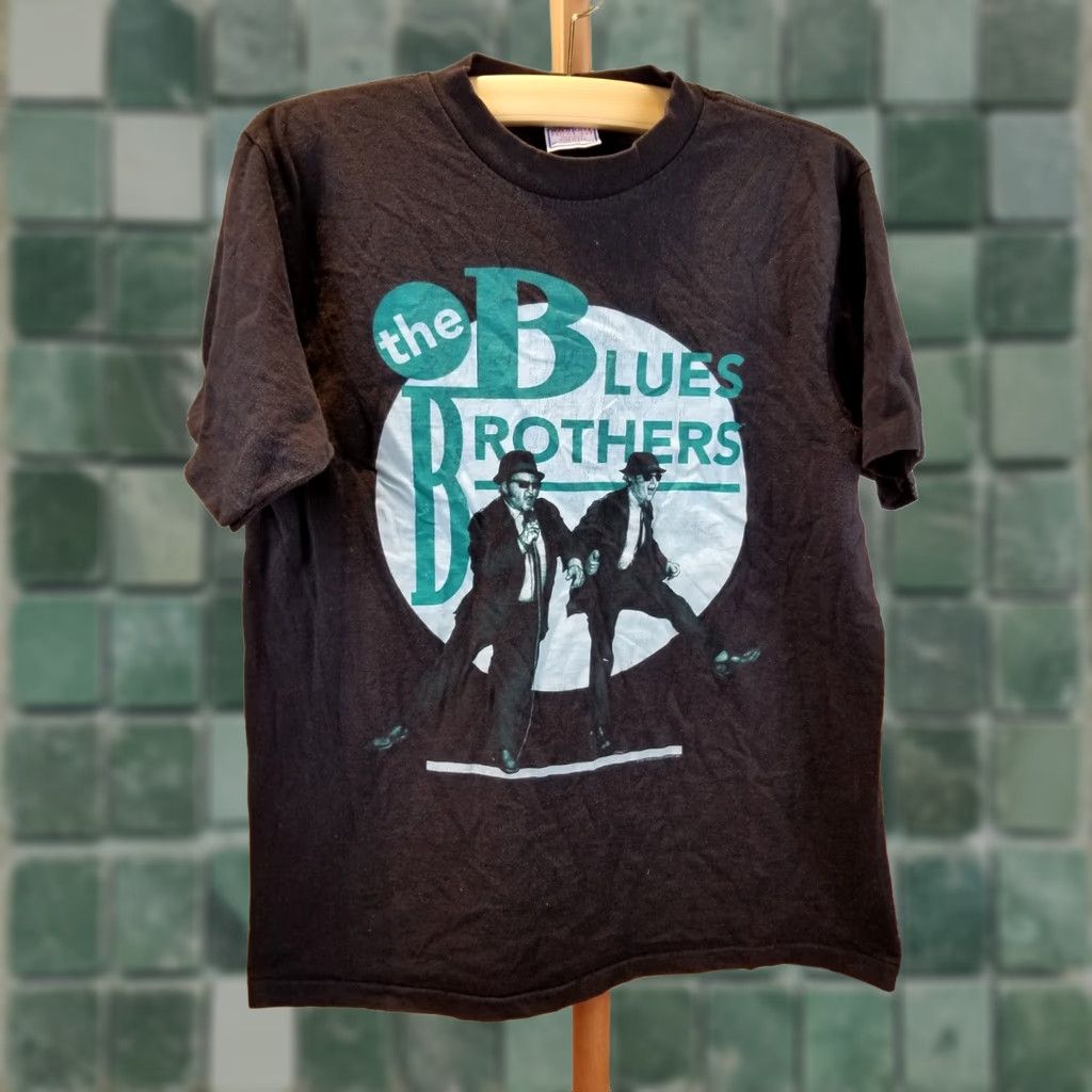 Vintage VINTAGE The Blues Brothers MUSIC COMEDY MOVIE SINGLE STITCH T-SHIRT SZ LARGE Shirt Mens Black 90s/Retro/USA Band Rock Movie 21 INCH back 28 INCH front Size US L / EU 52-54 / 3 - 1 Thumbnail