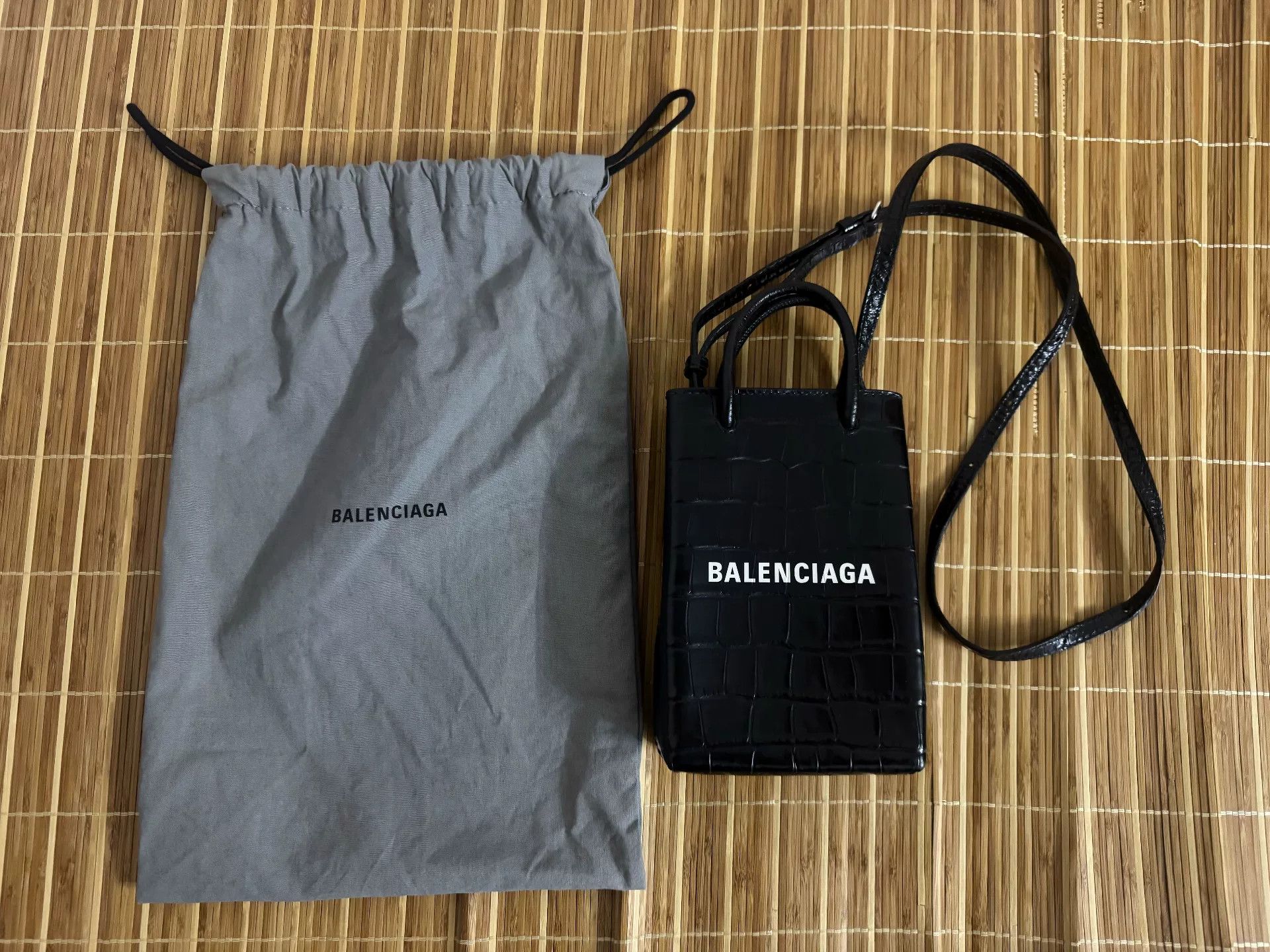 Balenciaga black crocodile leather phone bag Size ONE SIZE - 1 Thumbnail