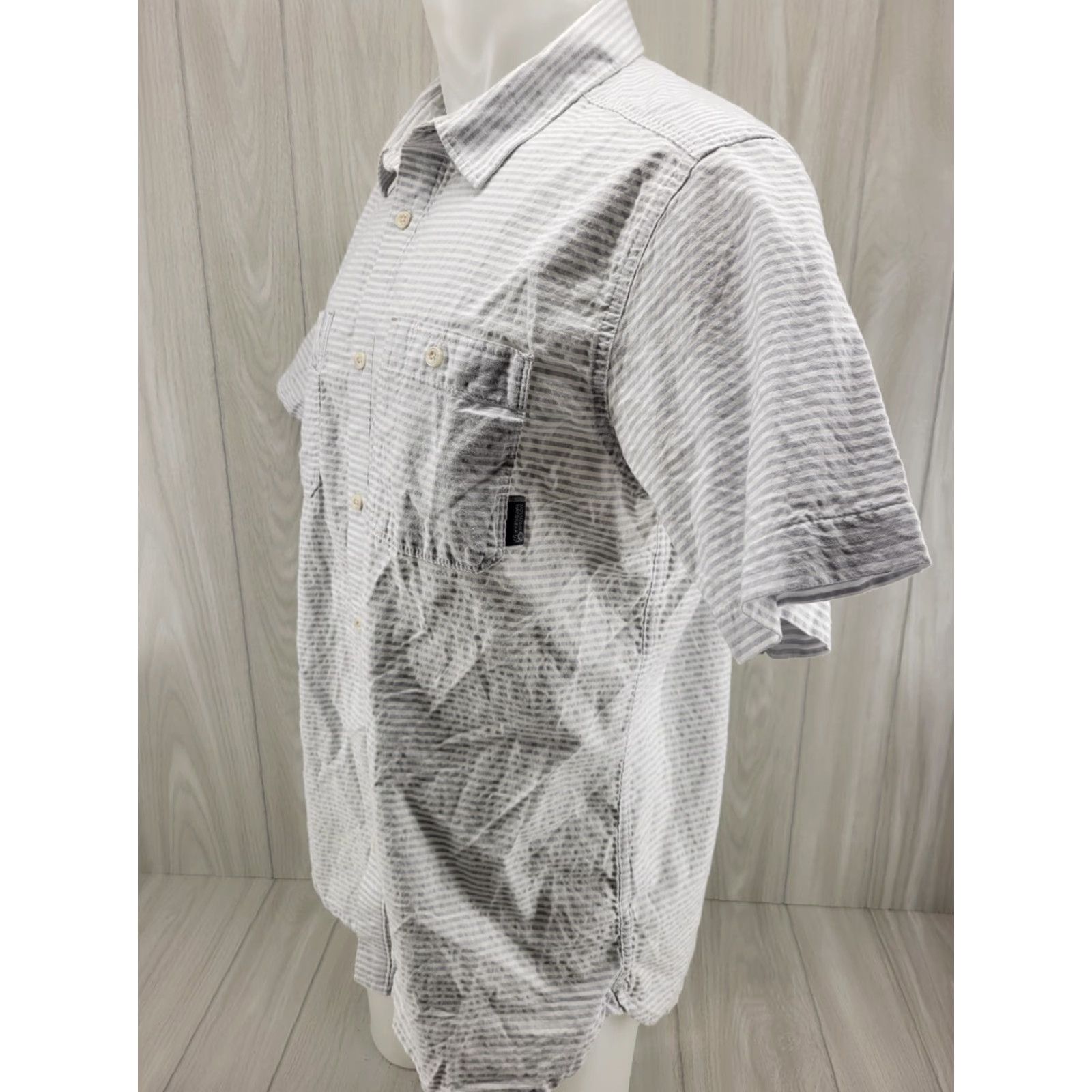 Mountain Hardwear Mountain Hardwear Shirt Mens Large White Gray Stripes Short Sleeve Button Front Size US L / EU 52-54 / 3 - 2 Thumbnail